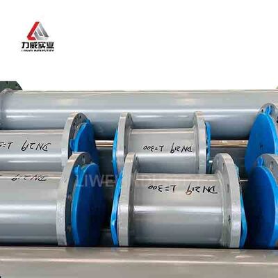 Seamless Welded Steel Pipe Rubber Lined Pipe with Flanged Connection Type Designed Oil Gas Sewage Transport Applications